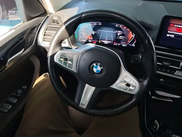 BMW X3 — Фото автомобиля 10