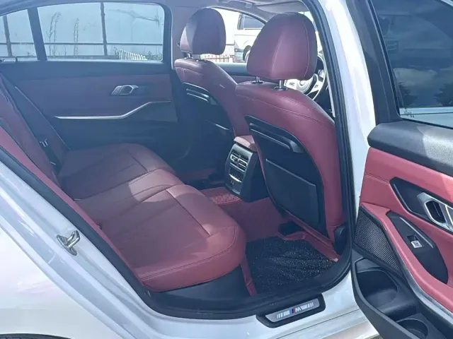 BMW 3 Series — Фото автомобиля 11