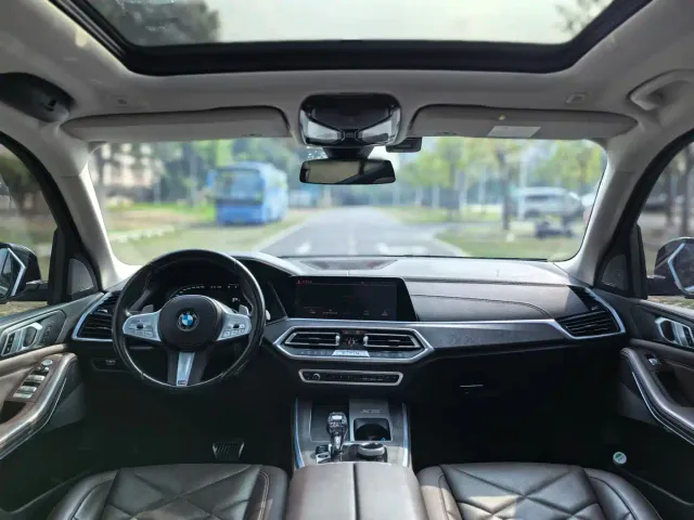 BMW X5 — Фото автомобиля 9