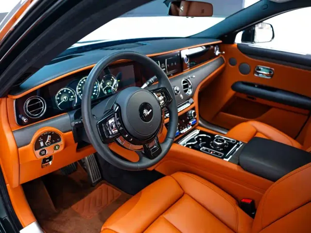 Rolls-Royce Ghost — Фото автомобиля 8