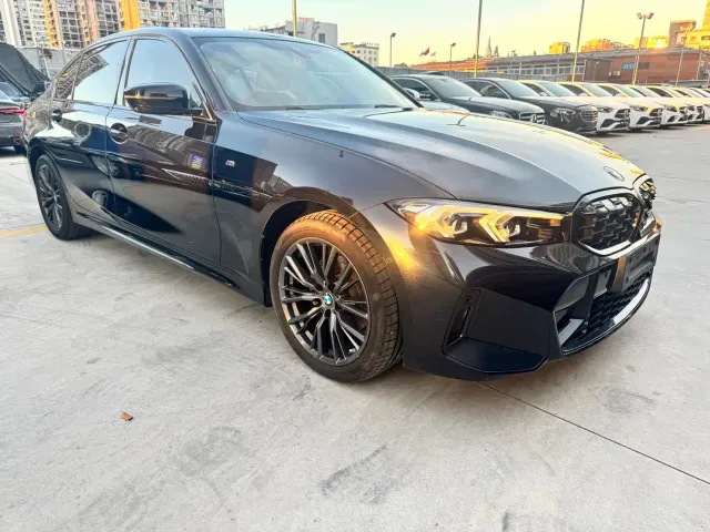 BMW 3 Series — Фото автомобиля 3