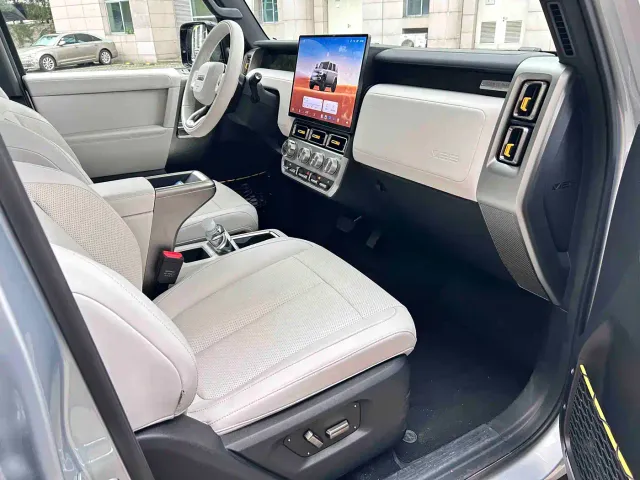 iCAR V23 — Фото автомобиля 6