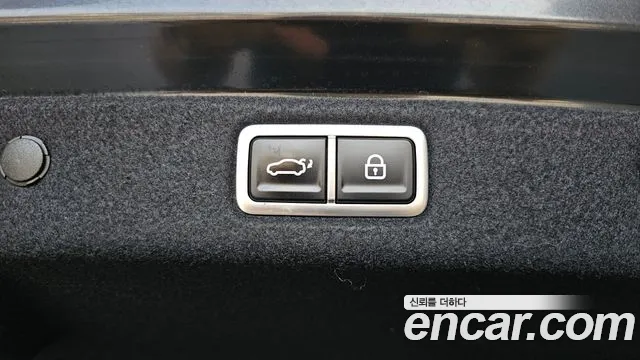 Hyundai Grandeur GN7 — Фото автомобиля 30