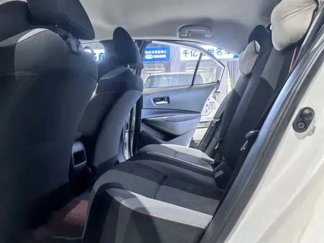 Toyota Corolla — Фото автомобиля 11