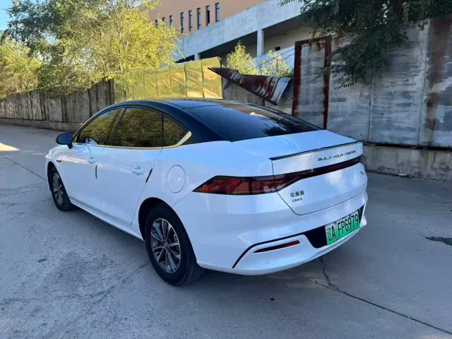 BYD Qin PLUS — Фото автомобиля 8