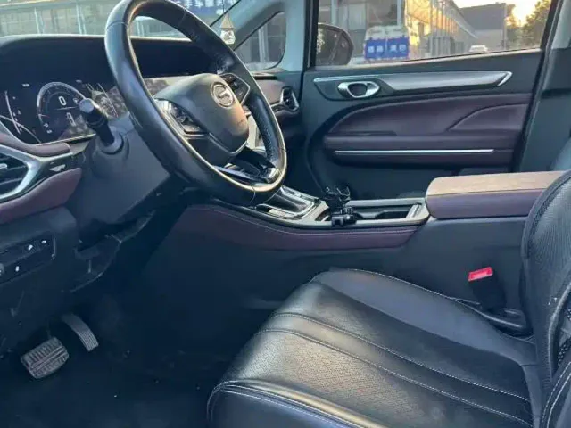 GAC Trumpchi M6 — Фото автомобиля 8