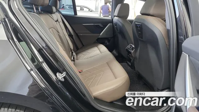 BMW 5 Series G60 — Фото автомобиля 17