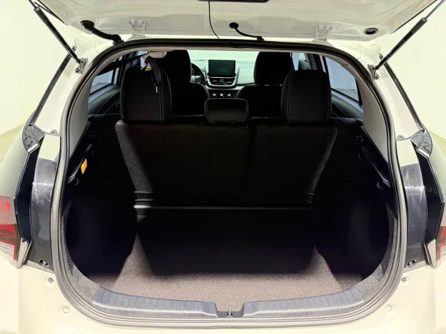 Toyota YARiS L Zhi Xuan — Фото автомобиля 28