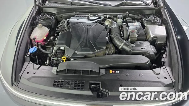 Hyundai Grandeur GN7 — Фото автомобиля 9