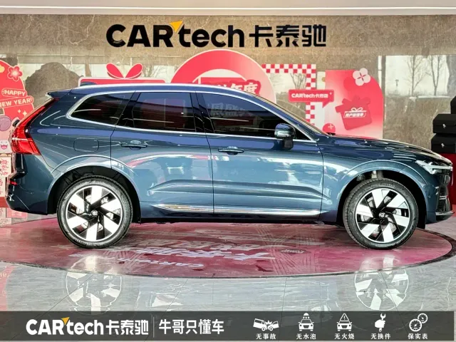 Volvo XC60 — Фото автомобиля 21