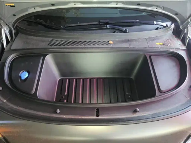 Li Auto Li Auto i6 2025 2WD Base Model — Фото автомобиля 9