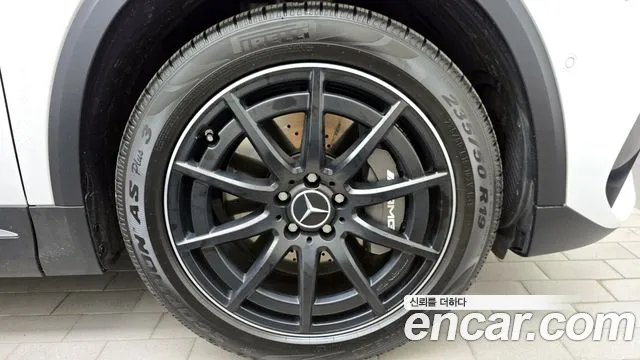 Mercedes-Benz GLA-Class — Фото автомобиля 5