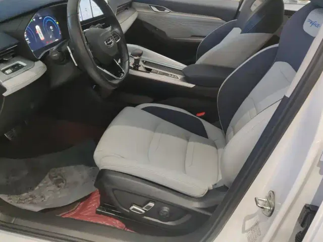 Geely Xingrui — Фото автомобиля 9