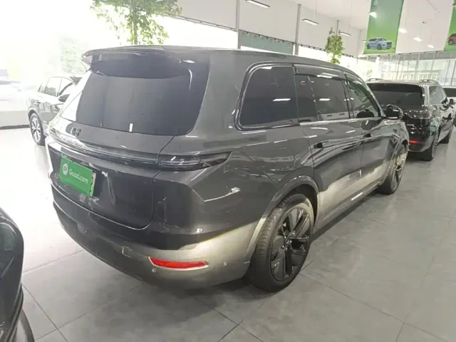 Li Auto L9 — Фото автомобиля 6