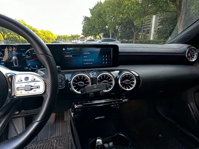 Mercedes-Benz A-Class — Фото автомобиля 12