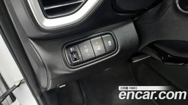 Hyundai Venue Venue 1.6 Premium — Фото автомобиля 17