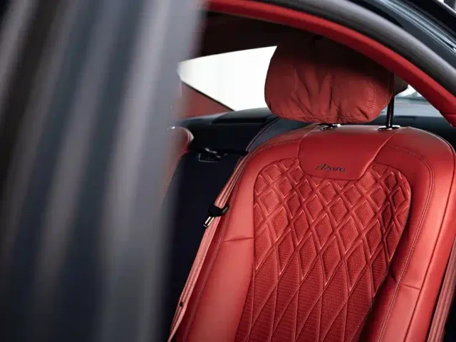 Bentley Flying Spur — Фото автомобиля 19