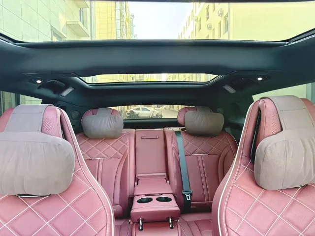 Denza Z9GT — Фото автомобиля 18