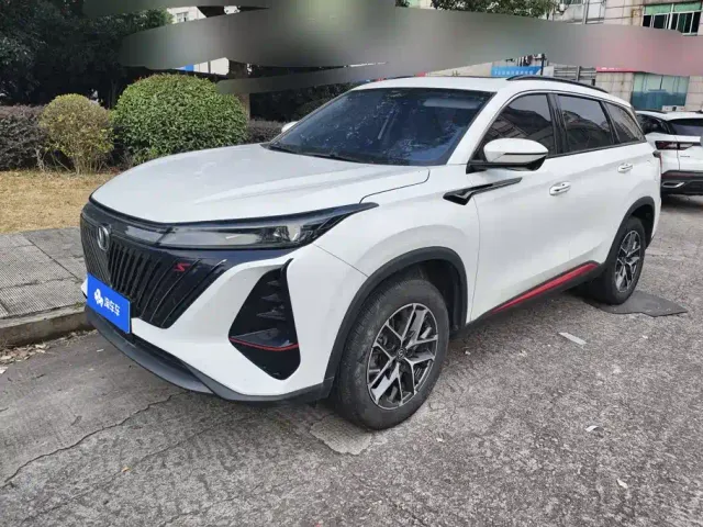 Фотография автомобиля — Changan CS75 Plus