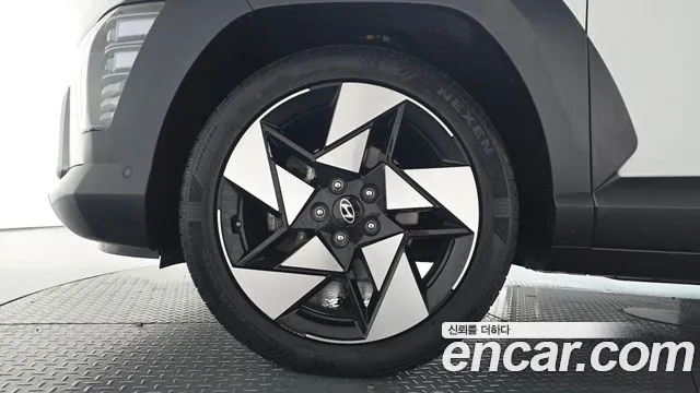 Hyundai Kona SX2 — Фото автомобиля 5