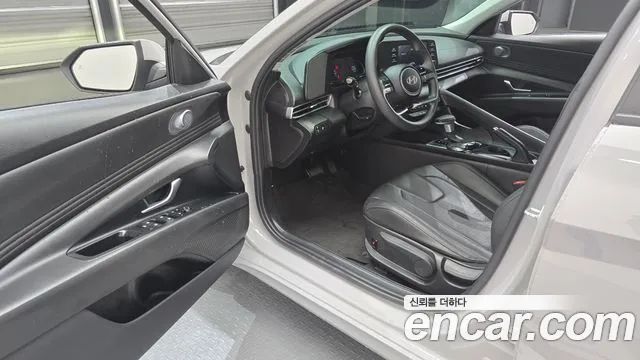 Hyundai AVANTE Новый Avante (CN7) — Фото автомобиля 10