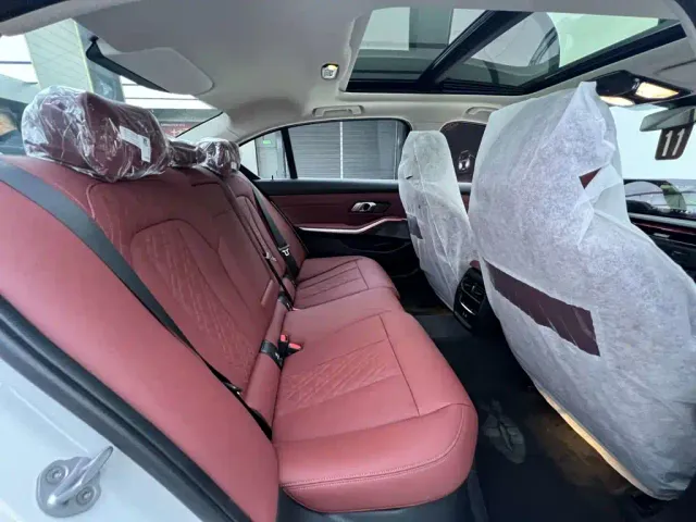 BMW 3 Series — Фото автомобиля 16