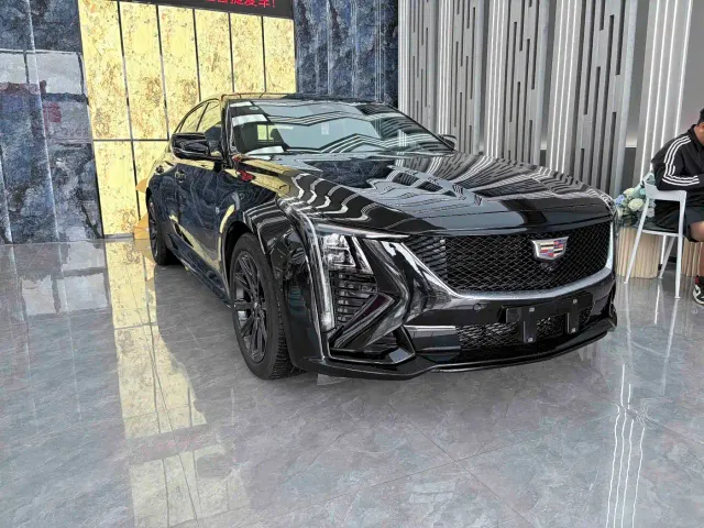 Cadillac CT5 — Фото автомобиля 3