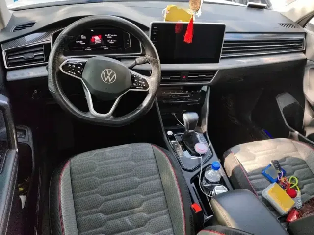 Volkswagen Tiguan L PHEV — Фото автомобиля 10