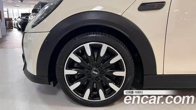 MINI Cooper — Фото автомобиля 5