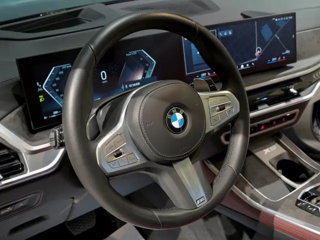 BMW X5 — Фото автомобиля 3