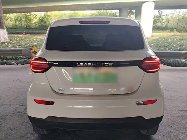 Leapmotor T03 — Фото автомобиля 5