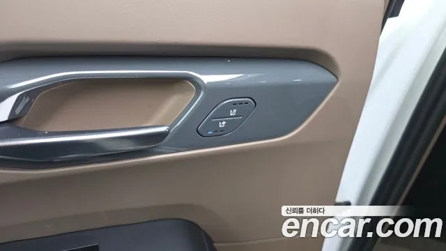 Kia EV9 — Фото автомобиля 24