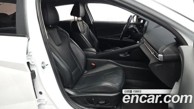 Hyundai AVANTE Avante (CN7) — Фото автомобиля 11
