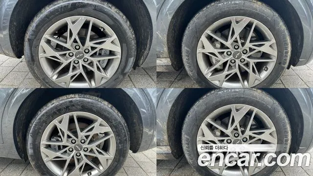 Genesis GV70 2.5T Бензин 2WD — Фото автомобиля 5