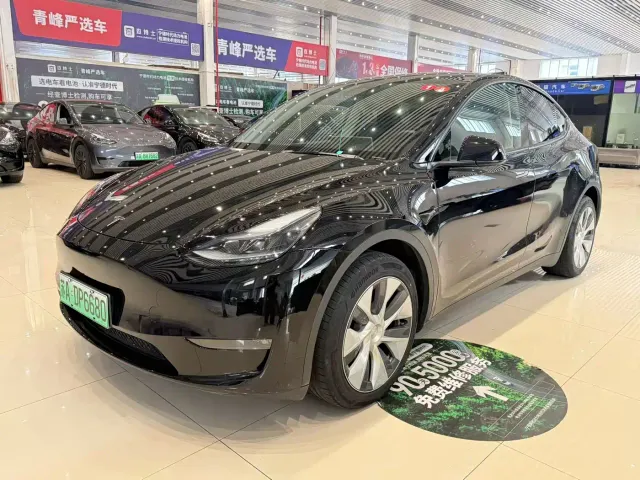 Фотография автомобиля — Tesla Model Y