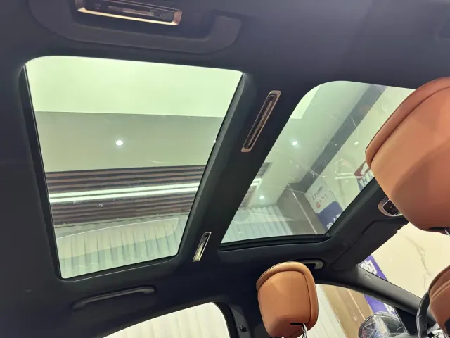 Mercedes-Benz S-Class — Фото автомобиля 23