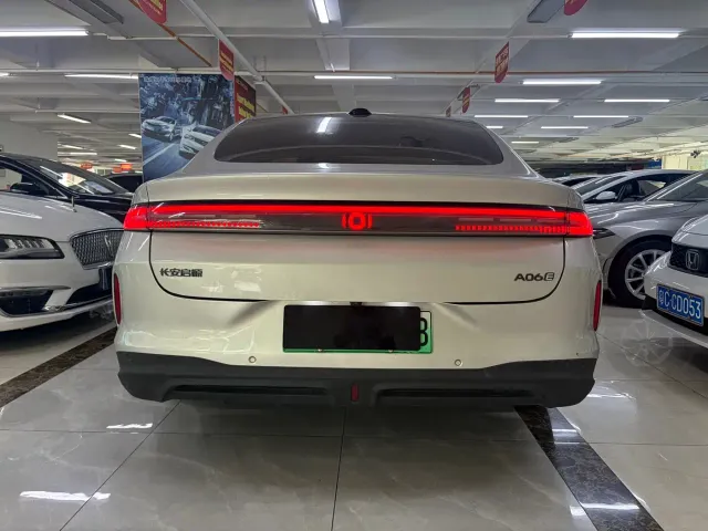 Changan Qiyuan A06 — Фото автомобиля 8