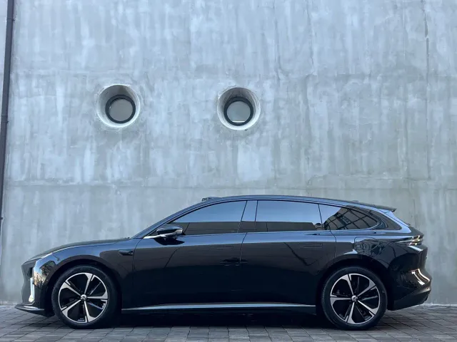 Nio ET5 Touring — Фото автомобиля 7