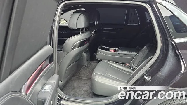 Genesis G90 — Фото автомобиля 12