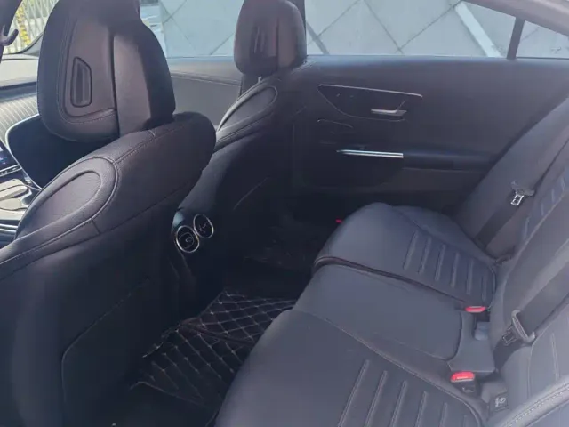 Mercedes-Benz C-Class — Фото автомобиля 11