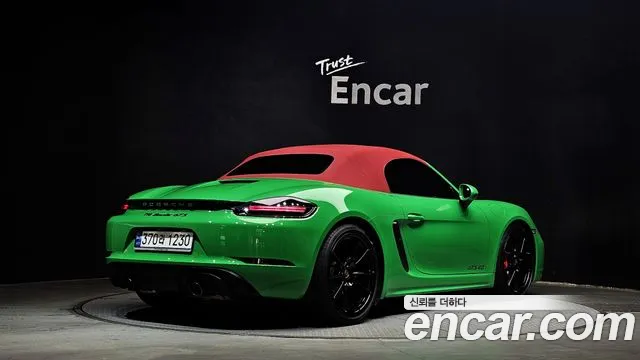 Porsche 718 — Фото автомобиля 2