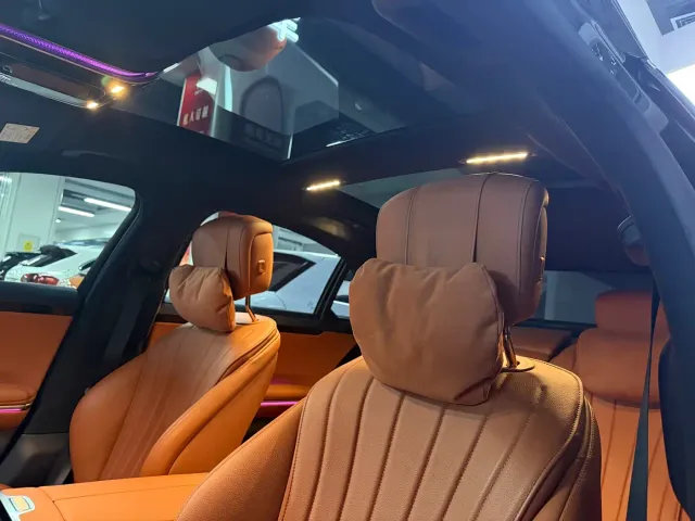 Mercedes-Benz S-Class — Фото автомобиля 17