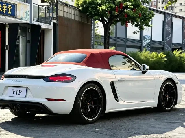 Porsche 718 — Фото автомобиля 7