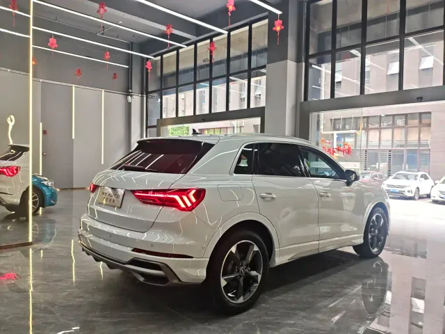 Audi Q3 — Фото автомобиля 5