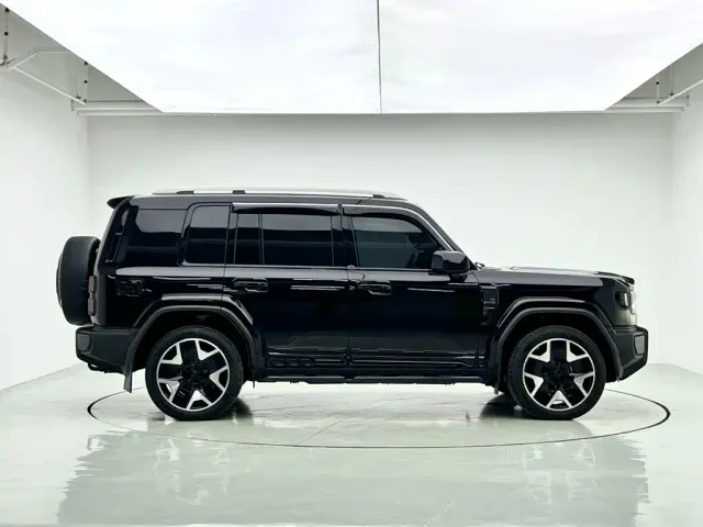 iCAR V27 — Фото автомобиля 6