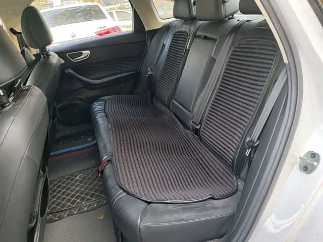 Roewe D7 — Фото автомобиля 16