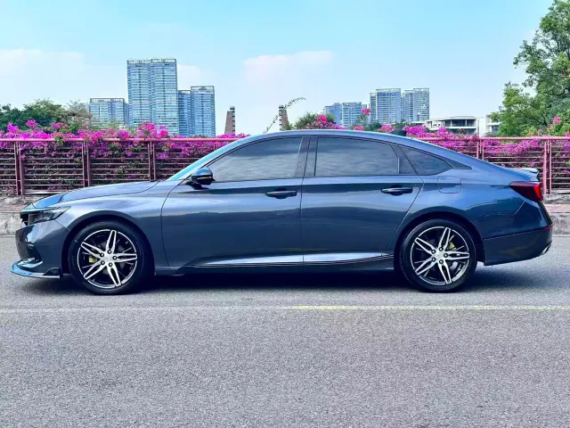 Honda Accord — Фото автомобиля 4