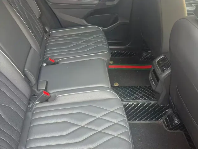 Volkswagen Tiguan L — Фото автомобиля 3