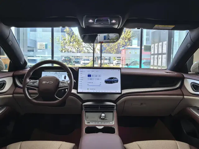BYD Seal 07 DM-i — Фото автомобиля 10