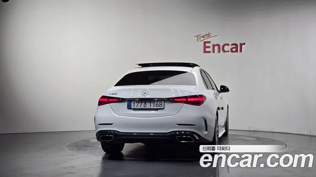 Mercedes-Benz C-Class — Фото автомобиля 4